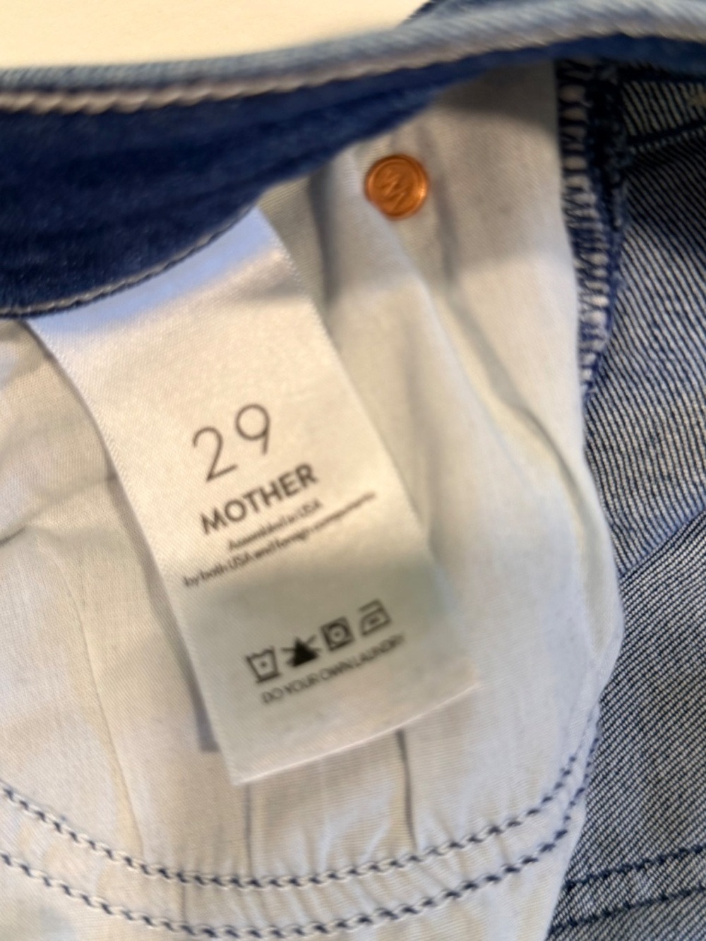 MOTHER Denim - Mid Rise Dazzler Ankle Fray - Size 29 - Picture 5 of 6